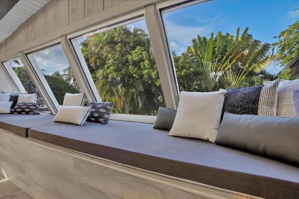 Stunning 2 Story Villa With Pool ฟอร์ต ลอเดอร์เดล ภายนอก รูปภาพ